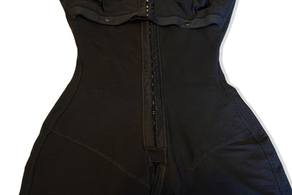 Stage II / III - Knee-length Faja with 3 Column Hook-and-Eye Closure (Ref. Cúcuta)
